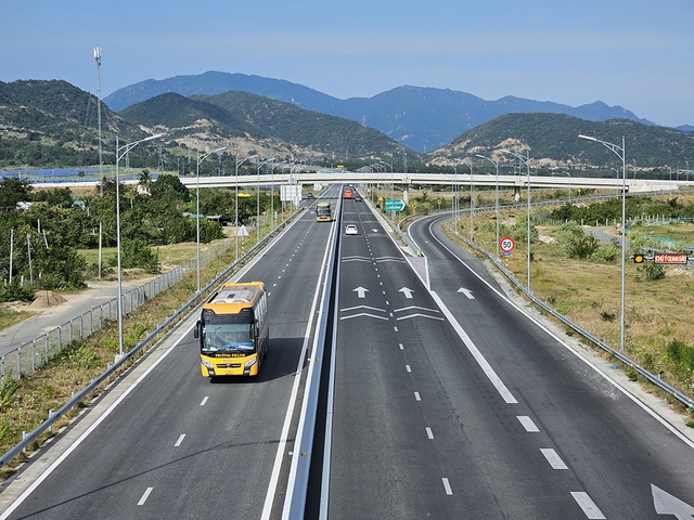 Cao tốc Bắc Nam: Bệ ph&oacute;ng tăng trưởng- Ảnh 1.