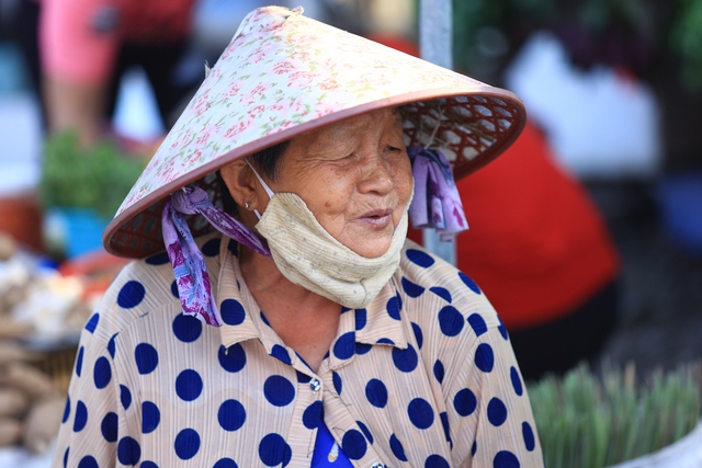 Gi&aacute; thực phẩm tăng: Lao động ở TP.HCM than '100.000 đồng kh&ocirc;ng đủ 3 bữa'- Ảnh 4.