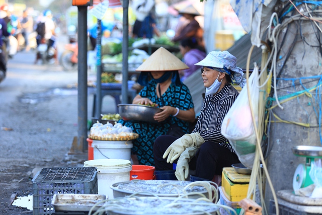 Gi&aacute; thực phẩm tăng: Lao động ở TP.HCM than '100.000 đồng kh&ocirc;ng đủ 3 bữa'- Ảnh 5.
