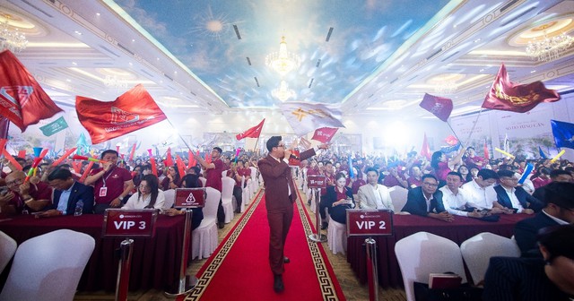 Rực lửa tinh thần chiến binh tại lễ ra qu&acirc;n Heragon City - Ảnh 1.