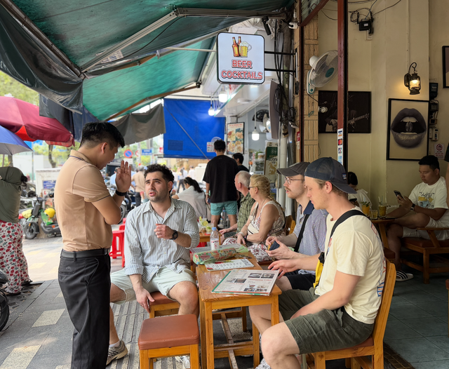 Vượt 'c&uacute; sốc' xăng dầu, du lịch lập kỷ lục- Ảnh 2.