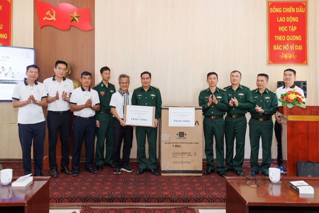 Hành trình Từ Trái Tim tiếp lửa người lính ở 'Trường Sa trên cạn'- Ảnh 6. Hành trình Từ Trái Tim tiếp lửa người lính ở 'Trường Sa trên cạn'- Ảnh 6.