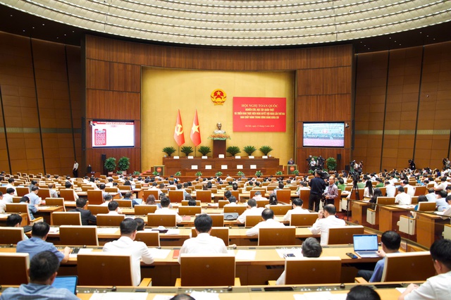 - Ảnh 2. - Ảnh 2.