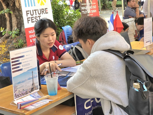 Giảng dạy tiếng Ph&aacute;p ở trường phổ th&ocirc;ng: Mở rộng sự lựa chọn cho học sinh - Ảnh 2.