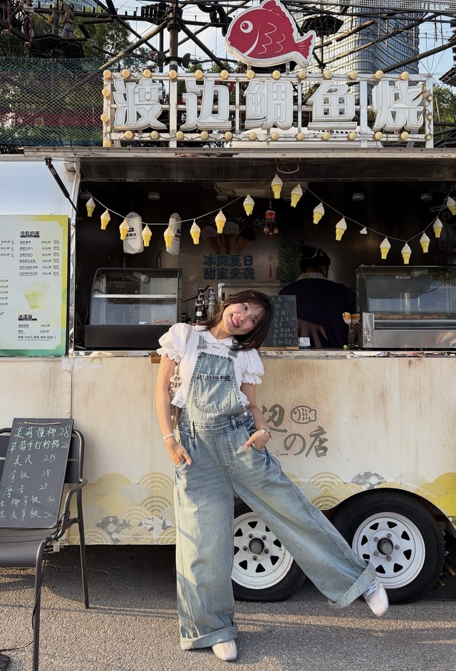 Quần yếm thoải mái cho nàng tinh nghịch xuống phố - Ảnh 4.