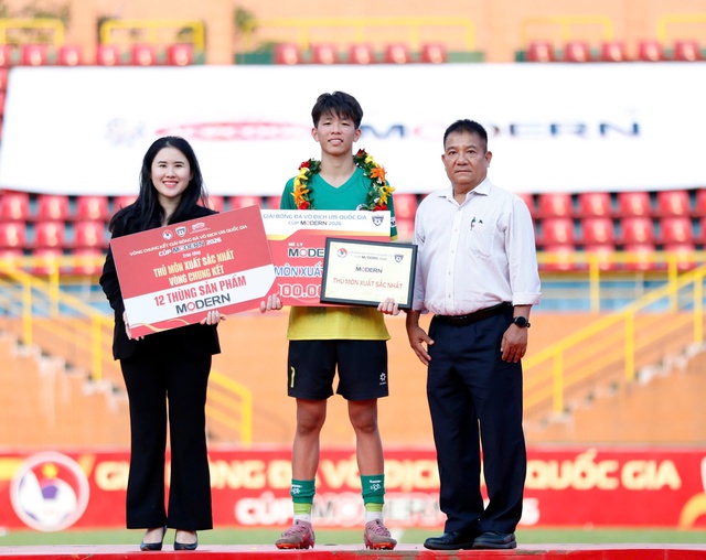 Giải U.15 quốc gia có nhà vô địch mới, lần đầu bản lĩnh của U.15 Hà Nội- Ảnh 9. Giải U.15 quốc gia có nhà vô địch mới, lần đầu bản lĩnh của U.15 Hà Nội- Ảnh 9.