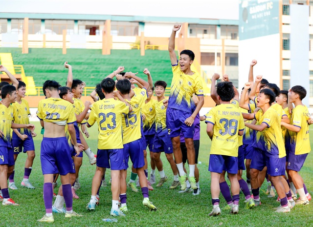 Giải U.15 quốc gia có nhà vô địch mới, lần đầu bản lĩnh của U.15 Hà Nội- Ảnh 13. Giải U.15 quốc gia có nhà vô địch mới, lần đầu bản lĩnh của U.15 Hà Nội- Ảnh 13.