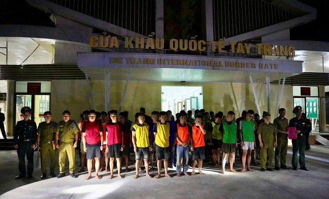 59 đối tượng dựng bẫy ti&ecirc;m chủng, lừa đảo hơn 5.000 người xuy&ecirc;n quốc gia - Ảnh 1.