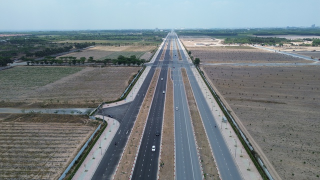 Đấu giá 90 ha đất sân bay Long Thành nộp ngân sách Trung ương năm 2026 - Ảnh 3. Đấu giá 90 ha đất sân bay Long Thành nộp ngân sách Trung ương năm 2026 - Ảnh 3.