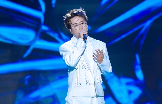 Ch&agrave;ng trai bỏ ng&acirc;n h&agrave;ng l&agrave;m ca sĩ, chạnh l&ograve;ng v&igrave; bị nhầm l&agrave; B&ugrave;i Anh Tuấn- Ảnh 1.