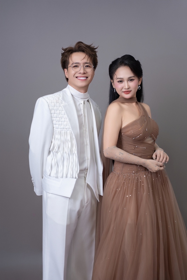 Ch&agrave;ng trai bỏ ng&acirc;n h&agrave;ng l&agrave;m ca sĩ, chạnh l&ograve;ng v&igrave; bị nhầm l&agrave; B&ugrave;i Anh Tuấn- Ảnh 2.