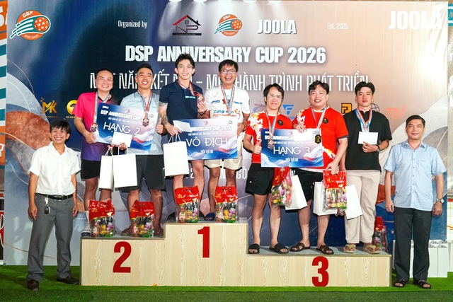 Thi đấu pickleball để giúp đỡ học sinh khó khăn, niềm vui lan tỏa ở Hàng Gòn - Ảnh 7.