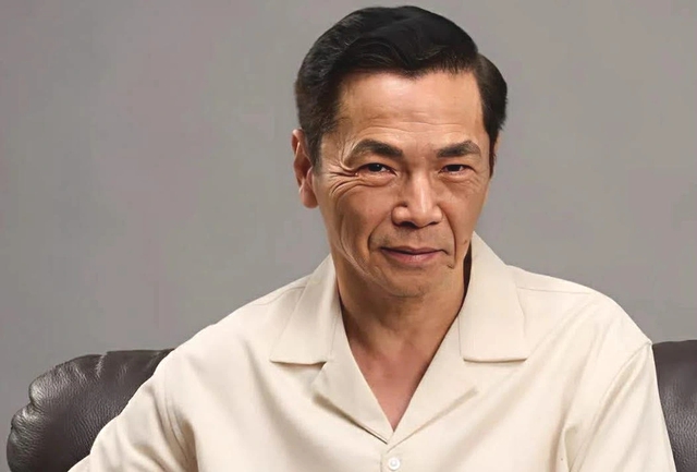 NSND Trung Anh tiết lộ cuộc sống về hữu, hôn nhân bên vợ kém 10 tuổi - Ảnh 1.