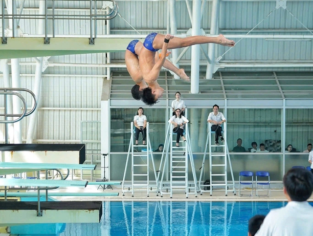 Chuyện về hot boy nhảy cầu 18 tuổi khi gi&agrave;nh huy chương đồng SEA Games - Ảnh 4.