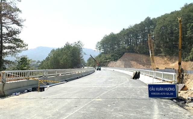 Cầu cạn đèo Mimosa Đà Lạt trước ngày thông xe - Ảnh 1.