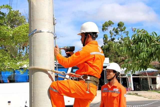 PC Quảng Ng&atilde;i đảm bảo cung ứng điện m&ugrave;a kh&ocirc; 2026 - Ảnh 1.