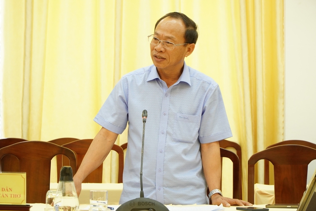 Gi&aacute; l&uacute;a giảm, hội n&ocirc;ng d&acirc;n gọi nhiều doanh nghiệp thu mua kh&ocirc;ng nghe m&aacute;y - Ảnh 1.