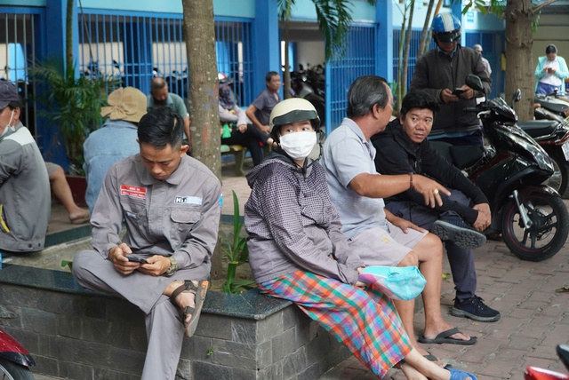 Ph&oacute; chủ tịch TP.HCM kết luận vụ nghi ngộ độc thực phẩm tại Trường B&igrave;nh Quới T&acirc;y - Ảnh 3.