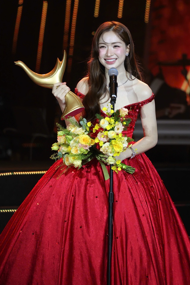 Soobin “lập hattrick” tại Giải thưởng Cống Hiến  - Ảnh 3.