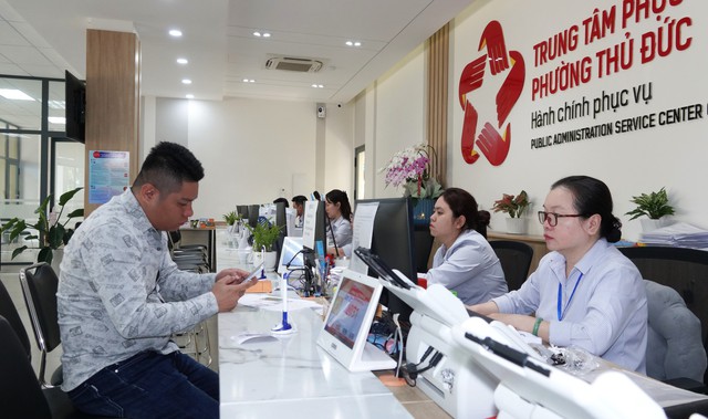 Thành ủy TP.HCM yêu cầu cắt giảm 30 - 50% chi phí in ấn, giấy tờ- Ảnh 1. Thành ủy TP.HCM yêu cầu cắt giảm 30 - 50% chi phí in ấn, giấy tờ- Ảnh 1.