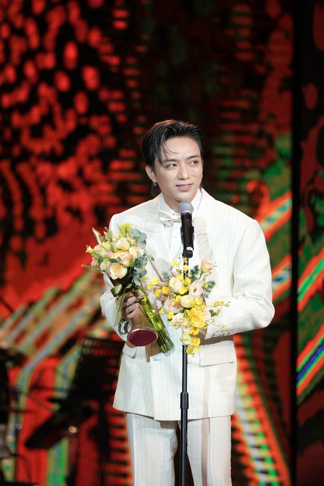 Soobin “lập hattrick” tại Giải thưởng Cống Hiến  - Ảnh 1.
