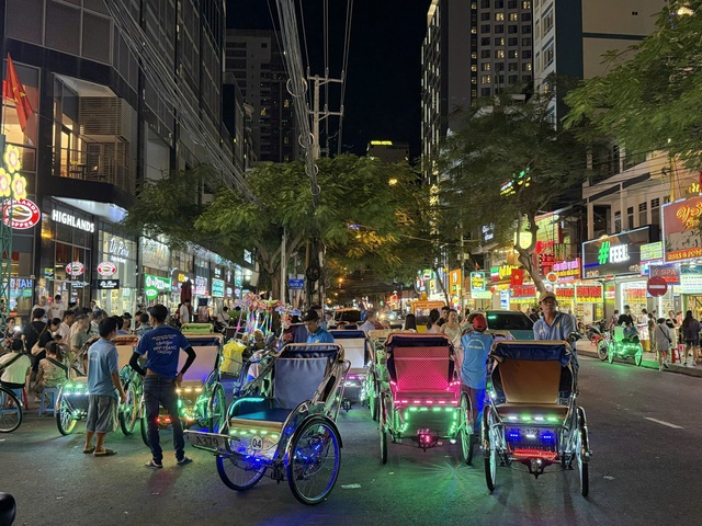 Nha Trang chấn chỉnh x&iacute;ch l&ocirc; gắn động cơ tr&aacute;i ph&eacute;p- Ảnh 2.