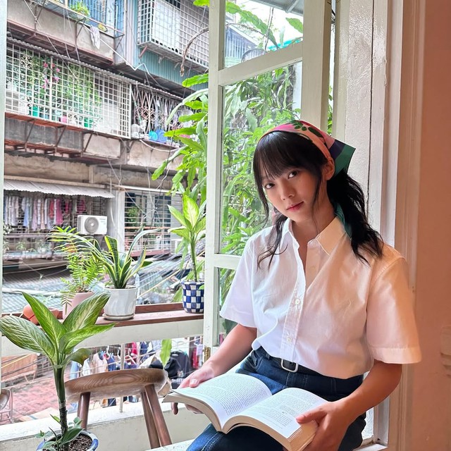 4 cách biến hóa phong cách nổi bật và thời thượng với khăn bandana- Ảnh 5.