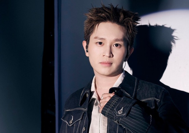 B Ray xin lỗi vì rap phản cảm, dung tục: Dư luận tiếp tục phẫn nộ- Ảnh 1. B Ray xin lỗi vì rap phản cảm, dung tục: Dư luận tiếp tục phẫn nộ- Ảnh 1.