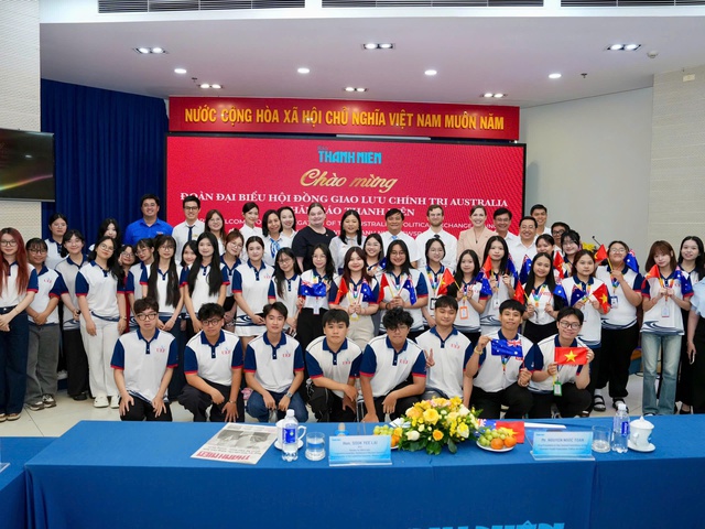 Đoàn đại biểu Hội đồng Giao lưu chính trị Úc thăm Báo Thanh Niên - Ảnh 15.