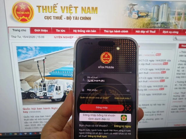 Hỗ trợ người bị khai khống thu nhập trên eTax Mobile- Ảnh 1.