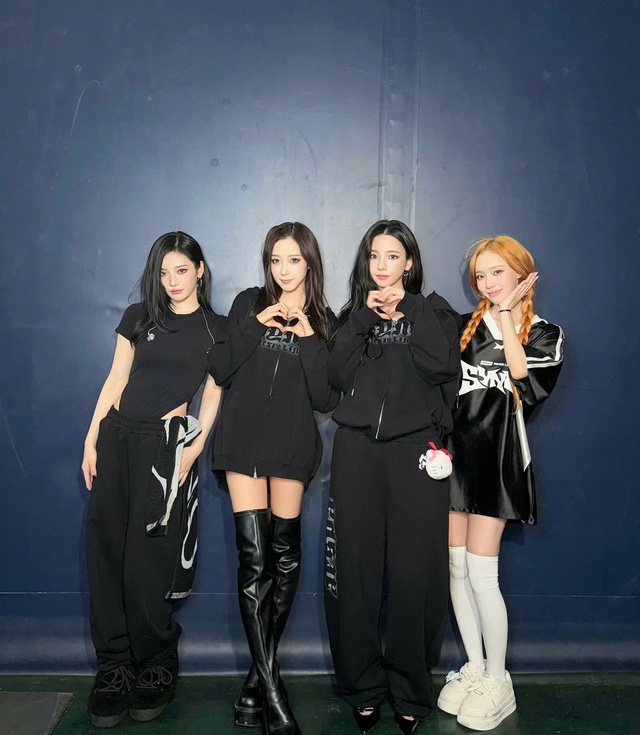 TWICE v&agrave; aespa tranh ng&ocirc;i Nữ nghệ sĩ Kpop xuất sắc tại giải thưởng &Acirc;m nhạc Mỹ - Ảnh 2.