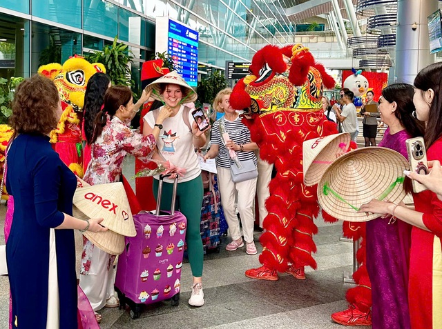 Gần 600 chuyến bay Nga - CIS đổ về Đà Nẵng mùa du lịch 2026- Ảnh 1. Gần 600 chuyến bay Nga - CIS đổ về Đà Nẵng mùa du lịch 2026- Ảnh 1.