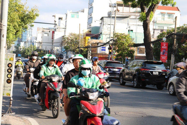 Sau nhiều ngày nắng nóng, nhiều người chỉ mong chờ điều này...- Ảnh 3. Sau nhiều ngày nắng nóng, nhiều người chỉ mong chờ điều này...- Ảnh 3.