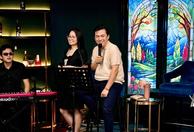 Lam Trường nhớ kỷ niệm lần đầu song ca với Cẩm Ly 30 năm trước - Ảnh 2.