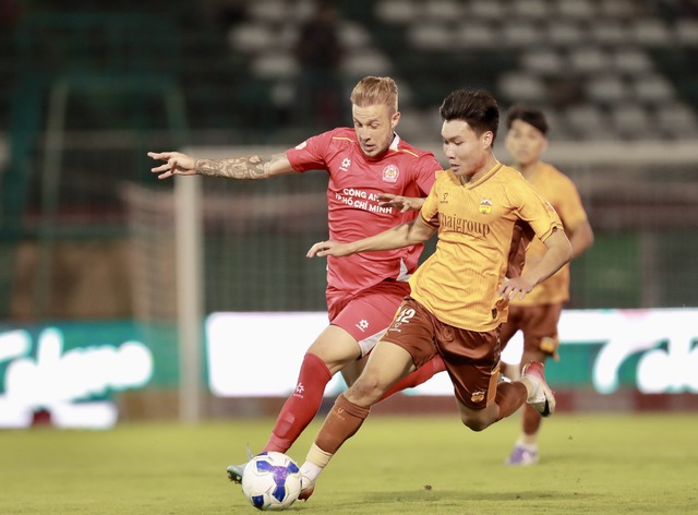 HAGL vẫn tạo nguồn cung cực tốt cho đội tuyển Việt Nam, HLV Quang Tr&atilde;i n&oacute;i điều bất ngờ- Ảnh 2.