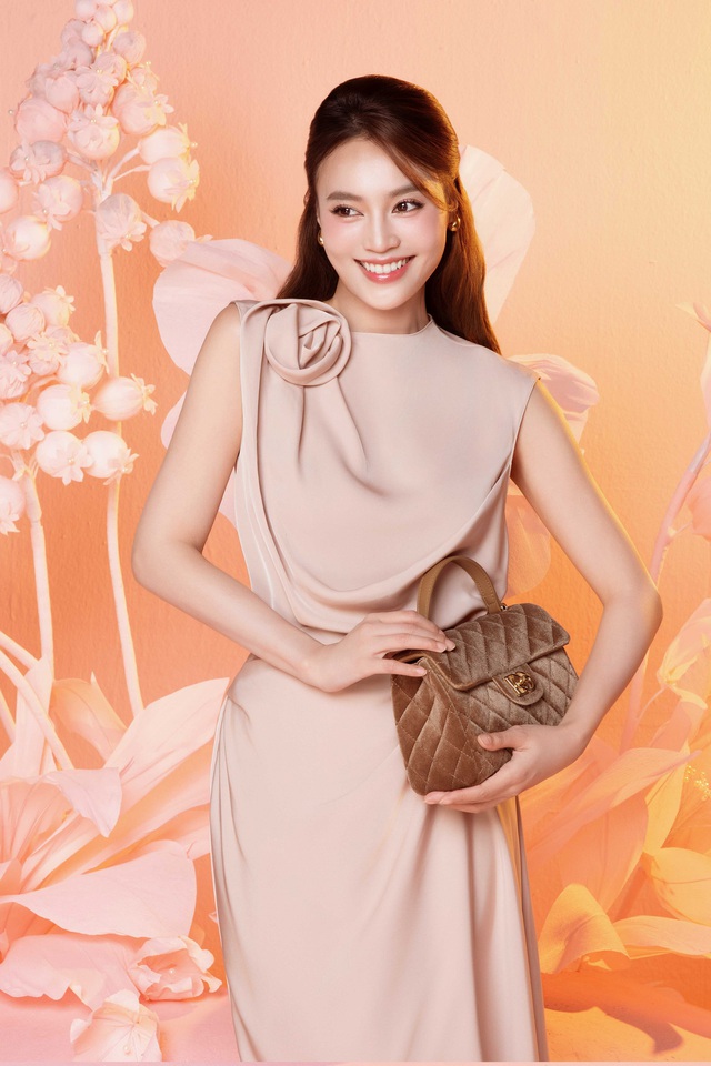 Tủ đồ của nàng công sở không thể thiếu áo sơ mi lụa trắng - Ảnh 6.