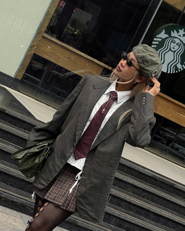  Lên đồ xuống phố trẻ trung chỉ trong một bước- Ảnh 4.