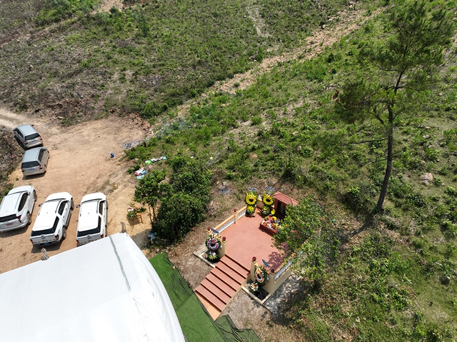 T&igrave;m kiếm qu&acirc;n nh&acirc;n Mỹ mất t&iacute;ch: K&yacute; ức đau thương dưới ch&acirc;n n&uacute;i Am - Ảnh 1.