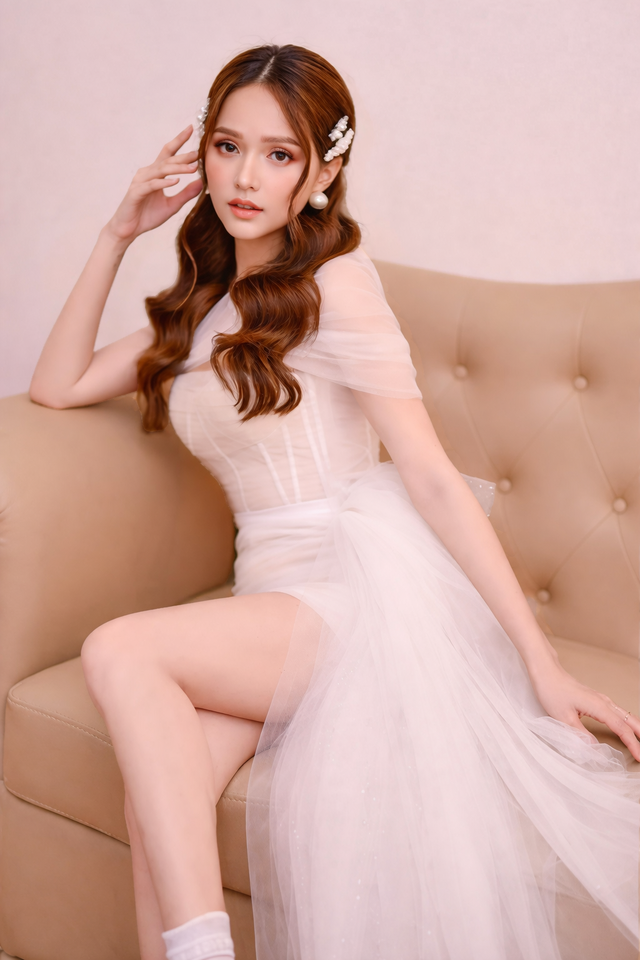 Tạo kiểu tóc xinh cùng kẹp tóc ngọc trai ngọt ngào- Ảnh 2.