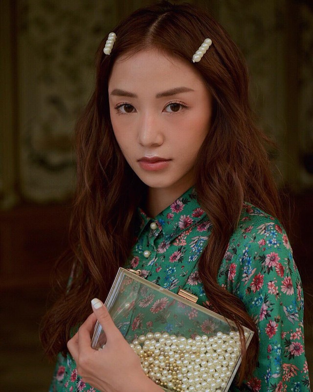 Tạo kiểu tóc xinh cùng kẹp tóc ngọc trai ngọt ngào- Ảnh 7.