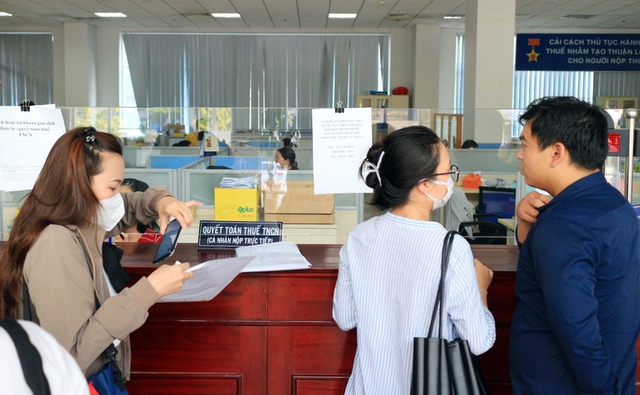 Mức thu nhập người phụ thuộc vẫn qu&aacute; thấp- Ảnh 1.