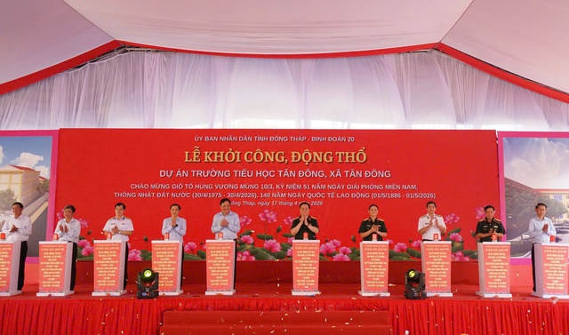Đại tướng Nguyễn Trọng Nghĩa dự lễ khởi c&ocirc;ng trường học ở Đồng Th&aacute;p - Ảnh 2.