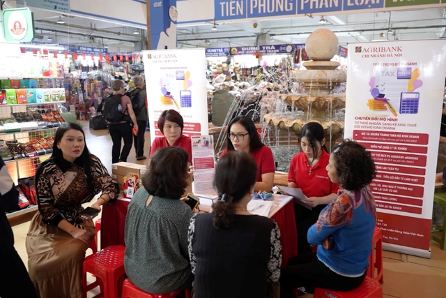 Agribank đồng h&agrave;nh c&ugrave;ng hộ kinh doanh: Chuyển đổi doanh nghiệp - k&ecirc; khai thuế dễ d&agrave;ng - Ảnh 4.