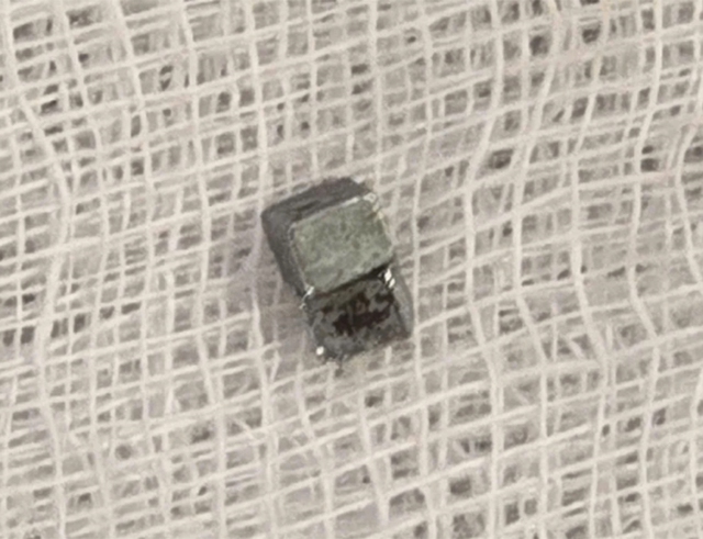 B&eacute; trai 5 tuổi ho, đau họng, đi kh&aacute;m ph&aacute;t hiện nuốt 7 vi&ecirc;n nam ch&acirc;m - Ảnh 1.