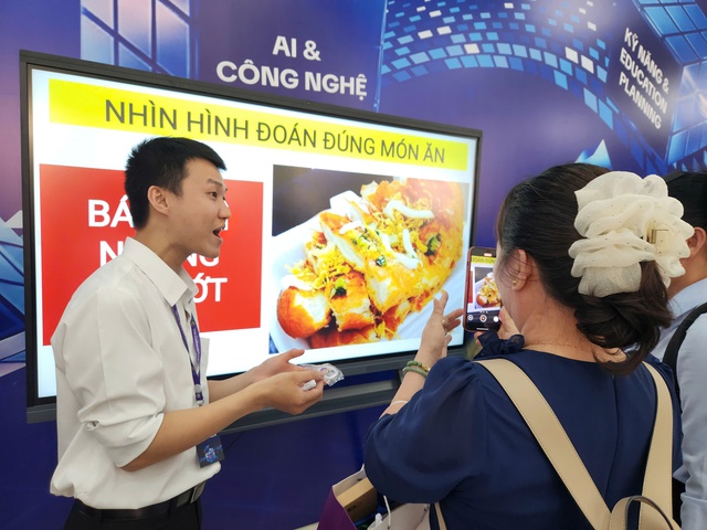 Sở GD-ĐT TP.HCM: Gi&aacute;o dục phải thực chất v&igrave; học sinh, kh&ocirc;ng 's&iacute;nh' bằng cấp- Ảnh 3.