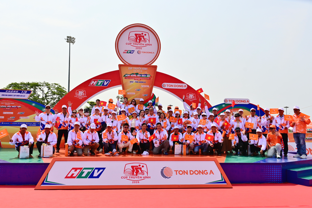 'Đồng h&agrave;nh ph&aacute;t triển, vững bước vươn xa' của T&ocirc;n Đ&ocirc;ng &Aacute; 'tăng tốc' ở Gia Lai- Ảnh 1.