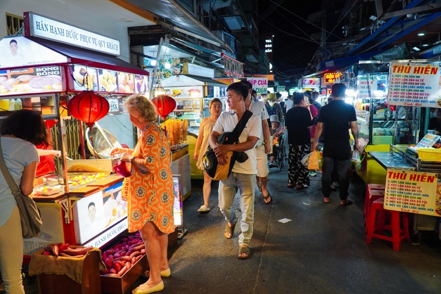 V&igrave; sao vỉa h&egrave; hấp dẫn du kh&aacute;ch?- Ảnh 3.