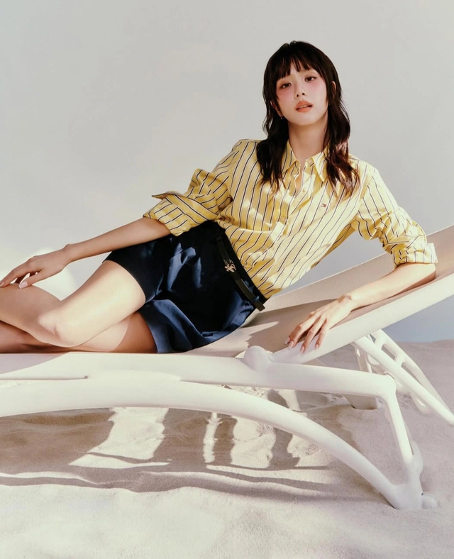 Nàng tự tin hơn khi chọn áo sơ mi kẻ sọc cho trang phục thường ngày- Ảnh 4.