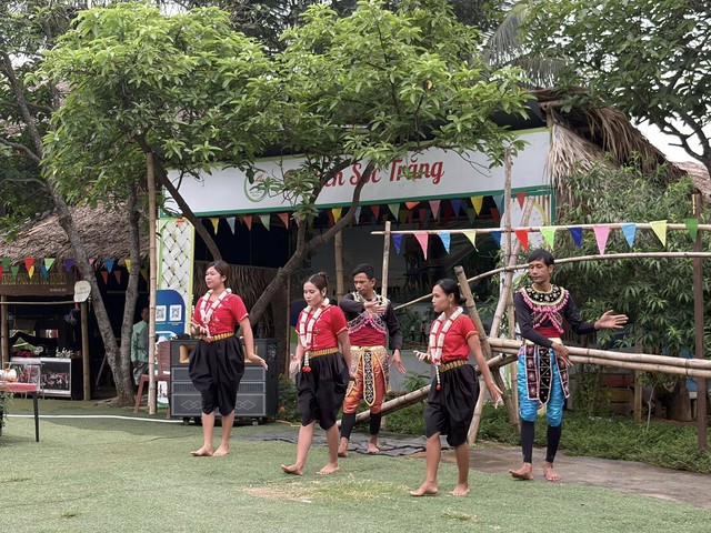 Từ 'kho b&aacute;u' di sản đến sinh kế bền vững- Ảnh 6.