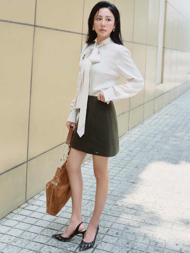 Nàng tự tin hơn khi chọn áo sơ mi kẻ sọc cho trang phục thường ngày- Ảnh 10.